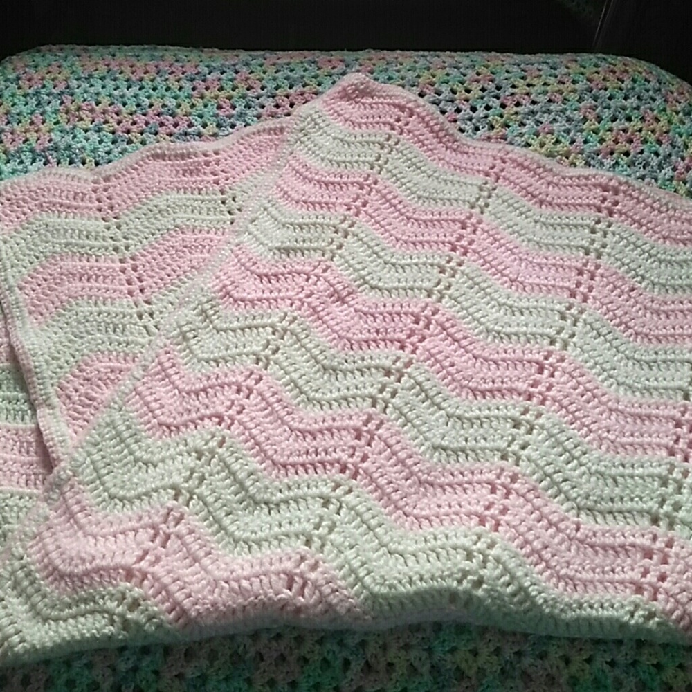Baby blanket pink and yellow